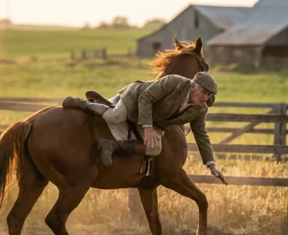 The type of accident that led to William Shatner's shoulder injury
